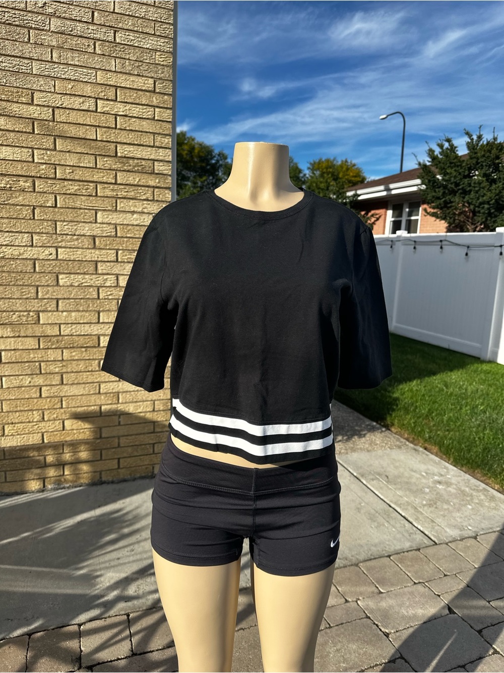 New York & Company Black Cropped Tee with White Hem Stripes size L